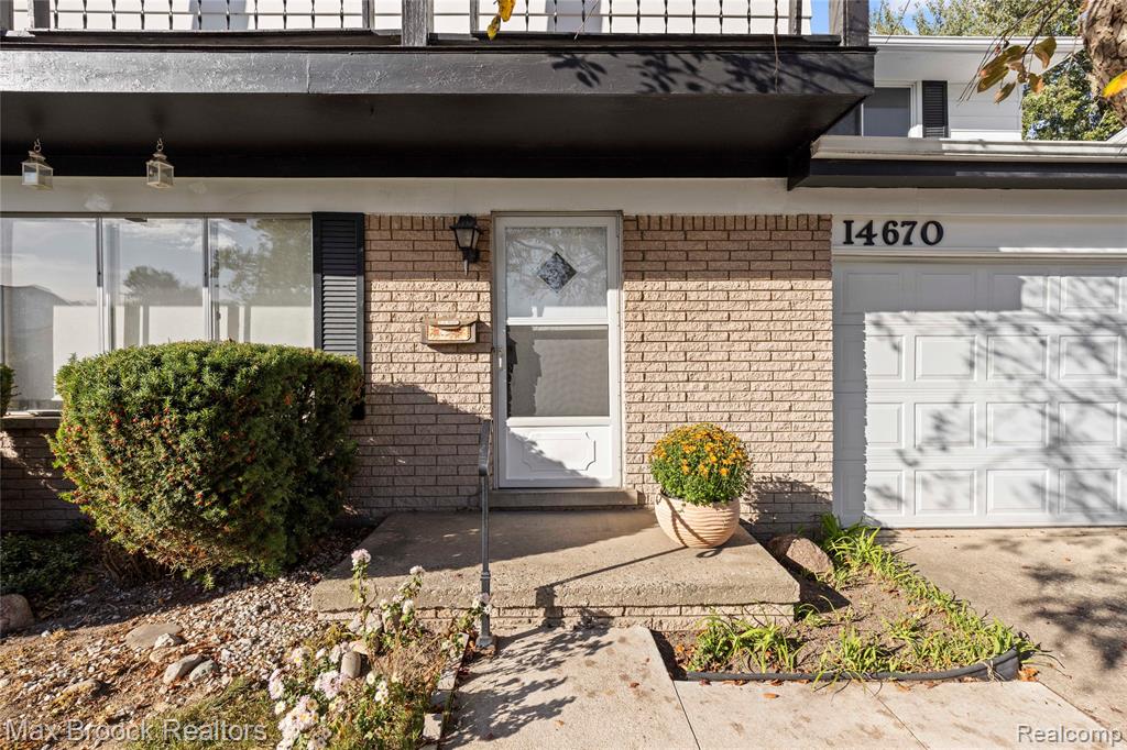 14670 Talbot Street, Oak Park, MI 48237 — Photo 2