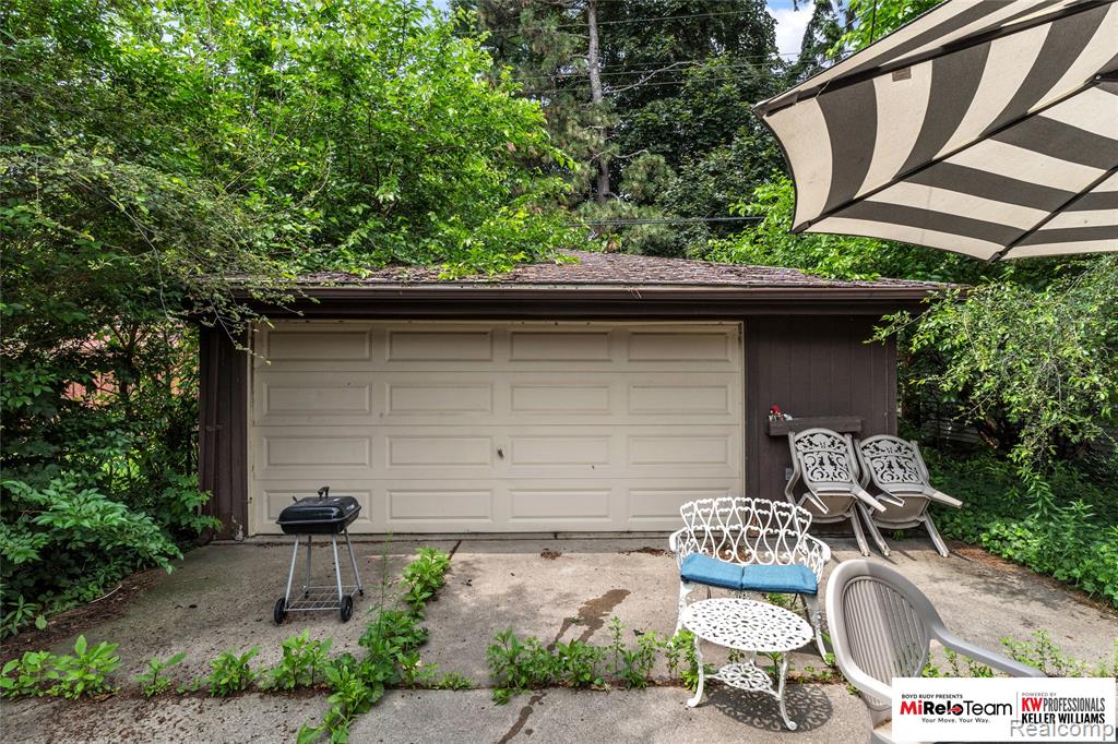 17585 Whitcomb Street, Detroit, MI 48235 — Photo 24
