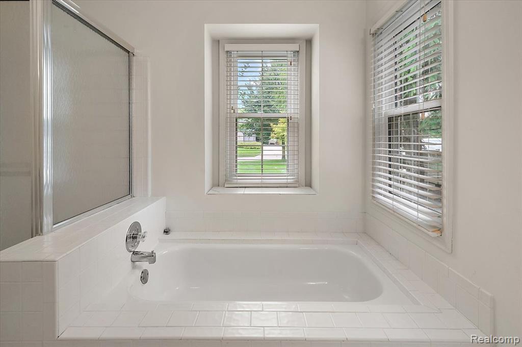 6952 Granger Drive, Troy, MI 48098 — Photo 24