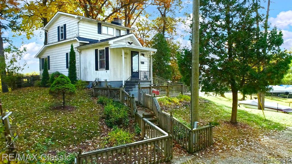 512 FERNHURST Court, Lake Orion, MI 48362 — Photo 13