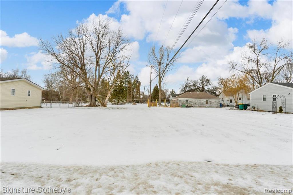 2983 Dashwood Drive, Troy, MI 48083