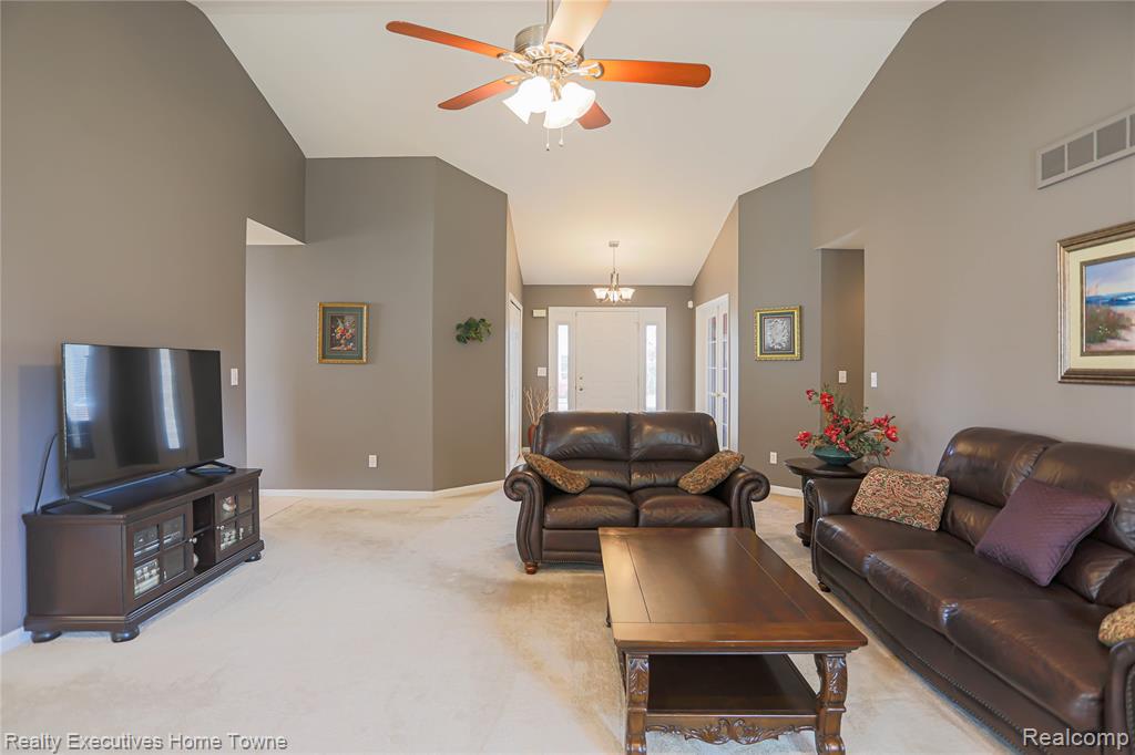 50315 Alden Drive, Macomb, MI 48044 — Photo 17