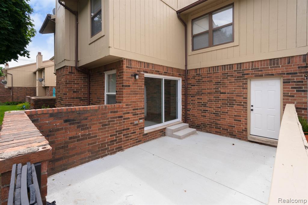 3104 Woods Circle, Detroit, MI 48207 — Photo 7