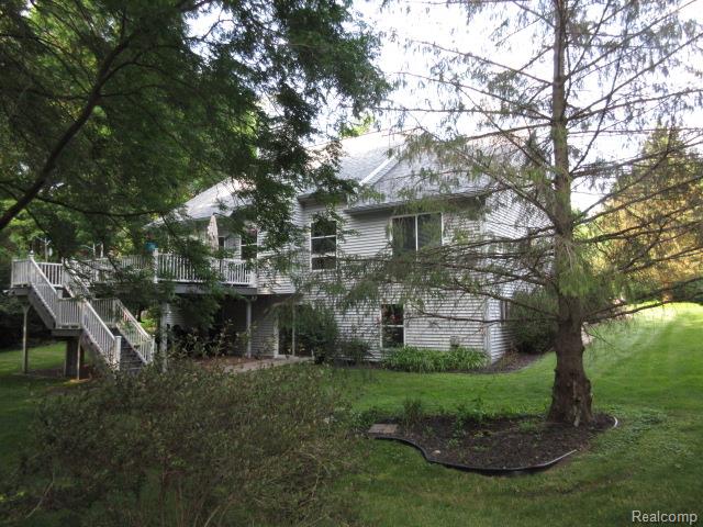11356 Tall Shadows Court, Pinckney, MI 48169 — Photo 6