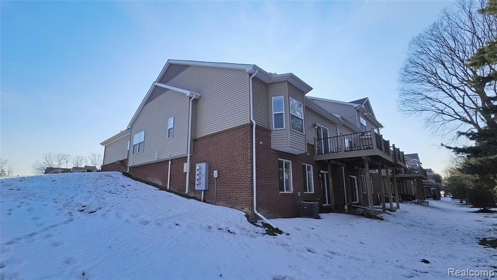 3059 Bridgewater Road, Auburn Hills, MI 48326 — Photo 2