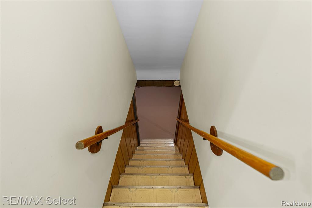 6324 Calkins Road, Flint, MI 48532 — Photo 41