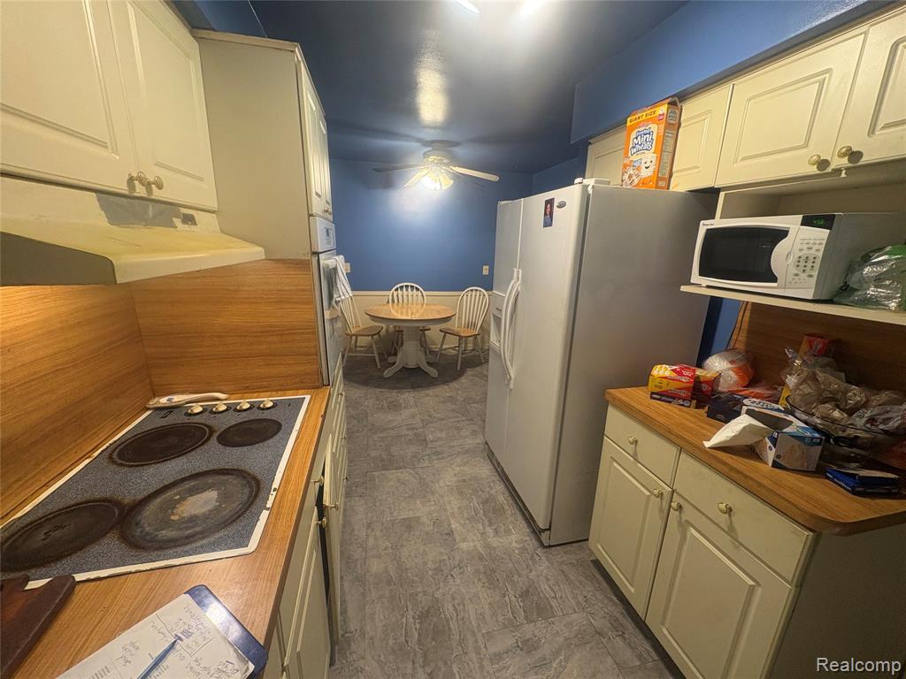 23131 Beverly Street, Oak Park, MI 48237 — Photo 8