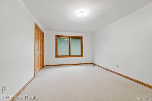 4568 Rolling Ridge Road, West Bloomfield, MI 48323 — Photo 46