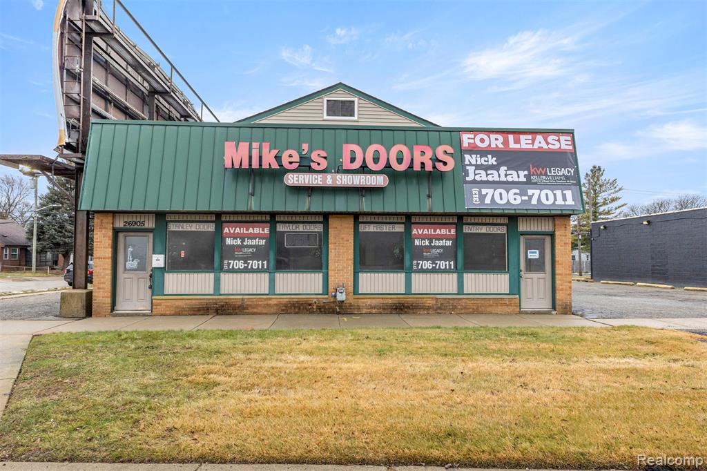 26905 Plymouth Road, Redford, MI 48239