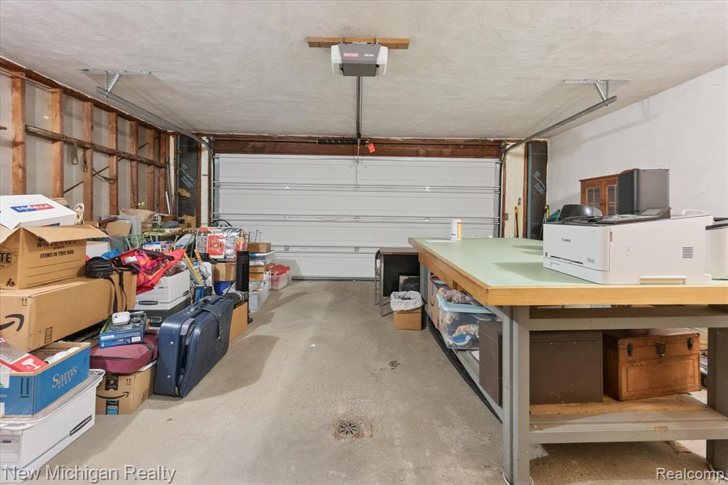 4272 Owen Road, Fenton, MI 48430 — Photo 29