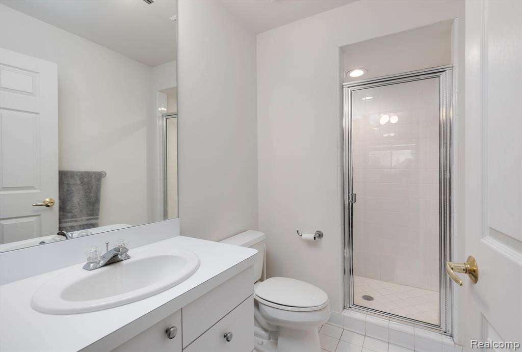 6681 Box Wood Court, West Bloomfield, MI — Photo 30