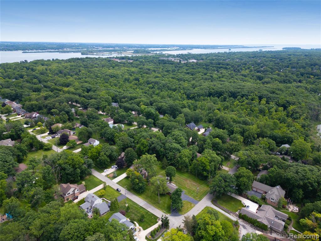 8695 Stout Avenue, Grosse Ile, MI 48138 — Photo 62