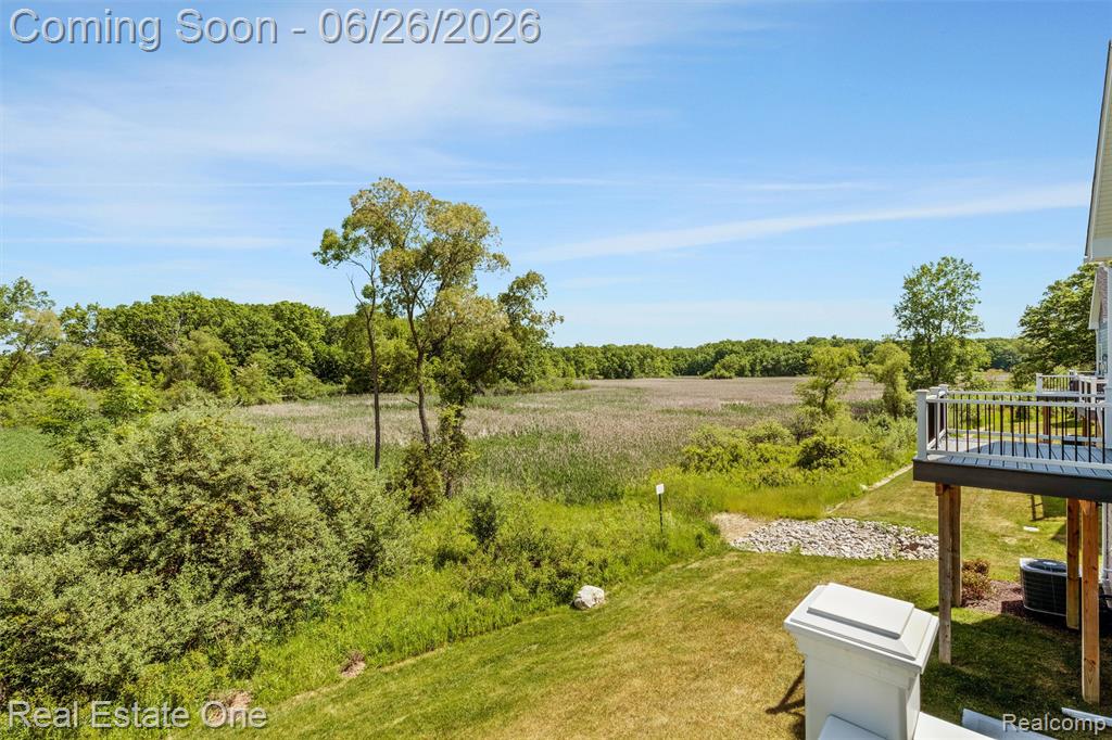 5318 Trail Vista Drive, West Bloomfield, MI 48323 — Photo 2