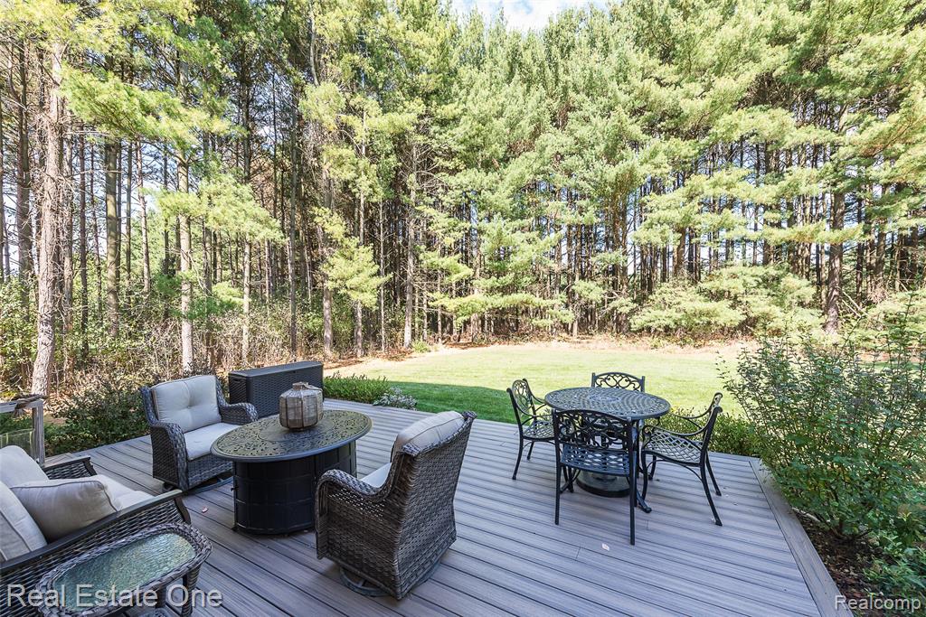 7155 Campbell Mills Court, Brighton, MI 48116 — Photo 20
