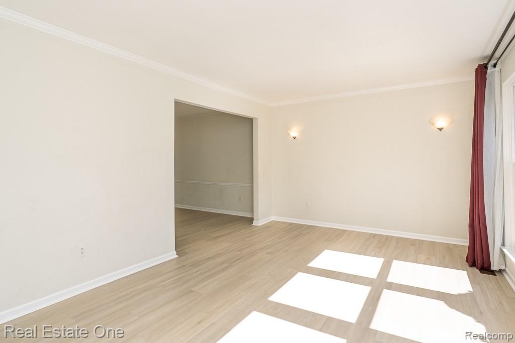 619 Whitney Drive, Rochester Hills, MI 48307 — Photo 13