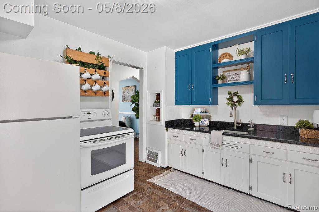 224 S Josephine Avenue, Pontiac, MI 48341 — Photo 15
