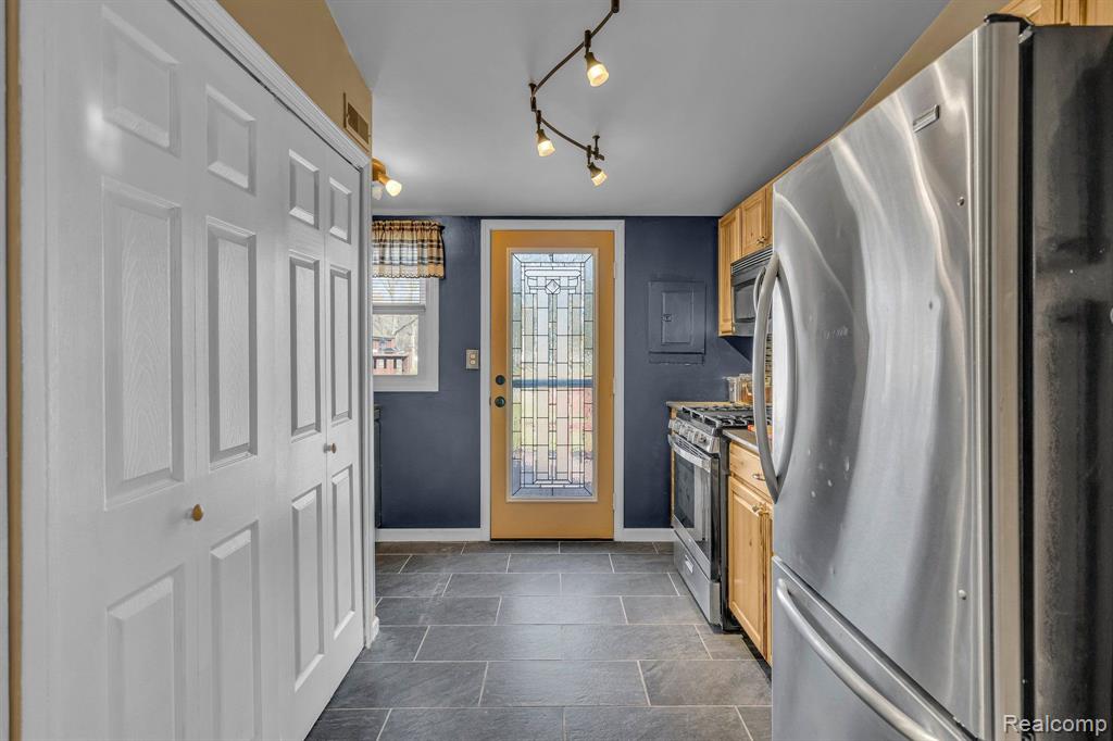 5280 CECELIA ANN Avenue, Clarkston, MI — Photo 10