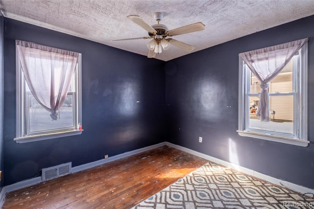 6449 Detroit Street, Mount Morris, MI 48458 — Photo 12