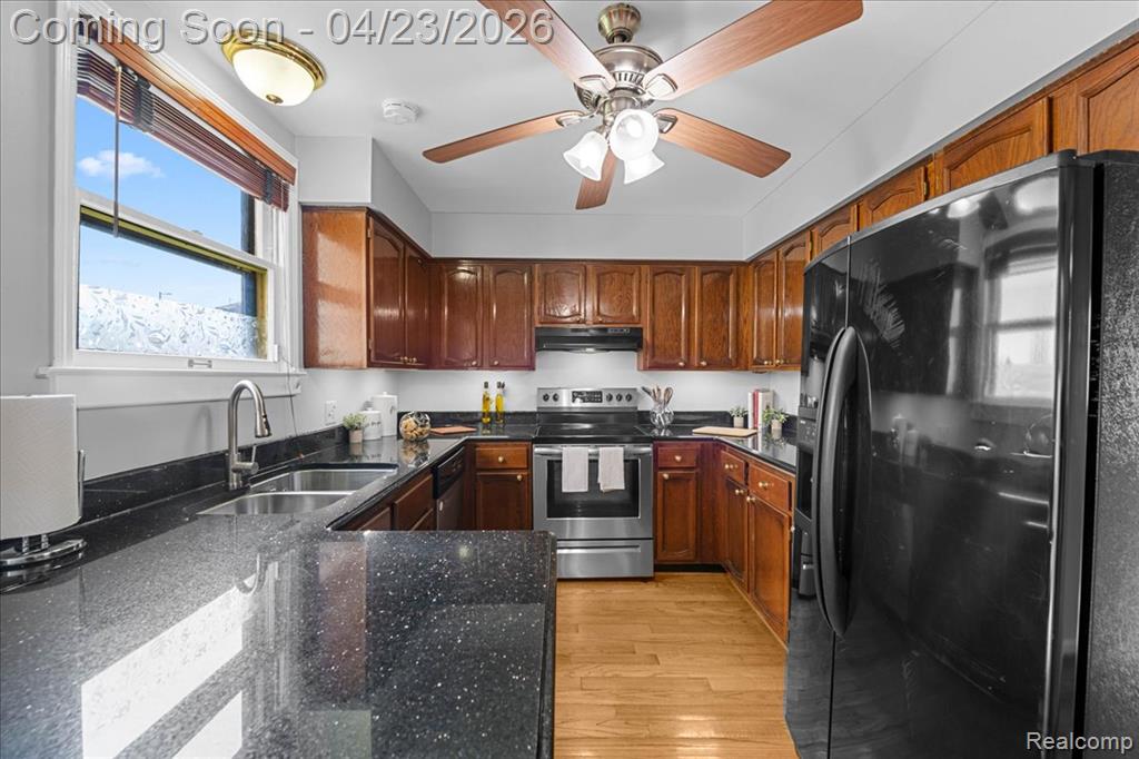 685 W Bethune Street, Detroit, MI 48202 — Photo 8