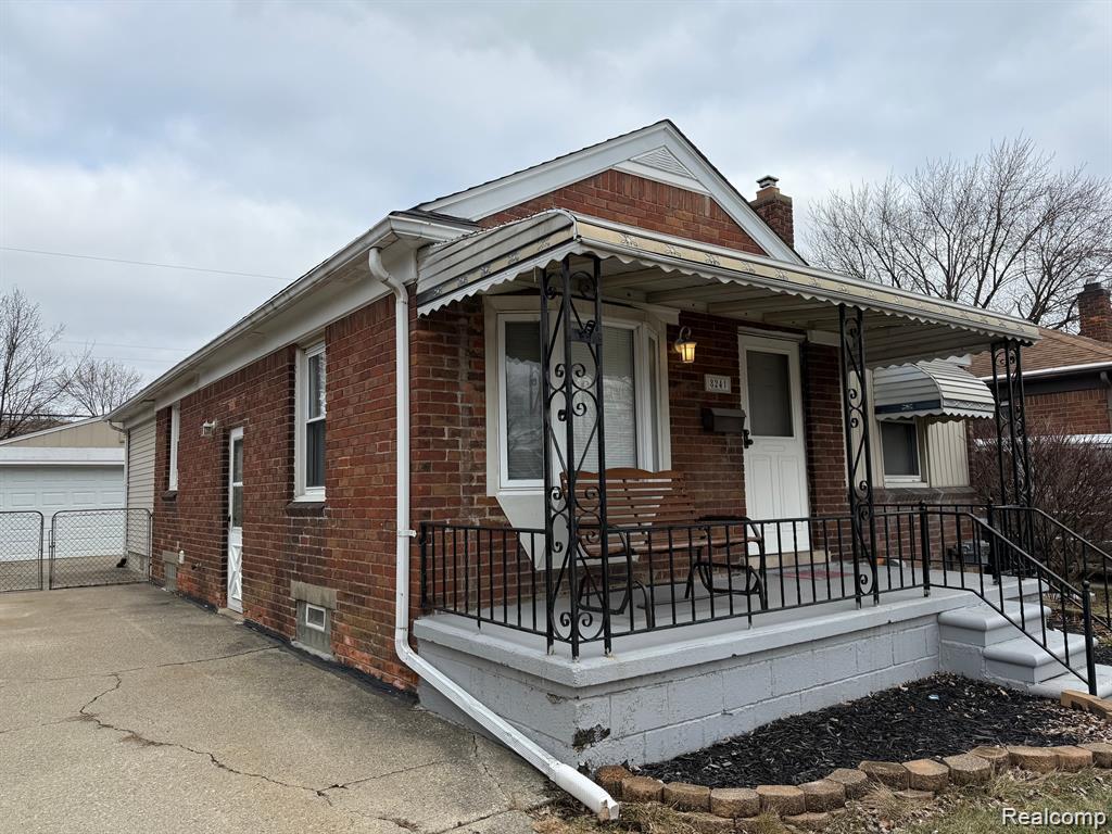 8241 KALTZ, Center Line, MI 48015 — Photo 2