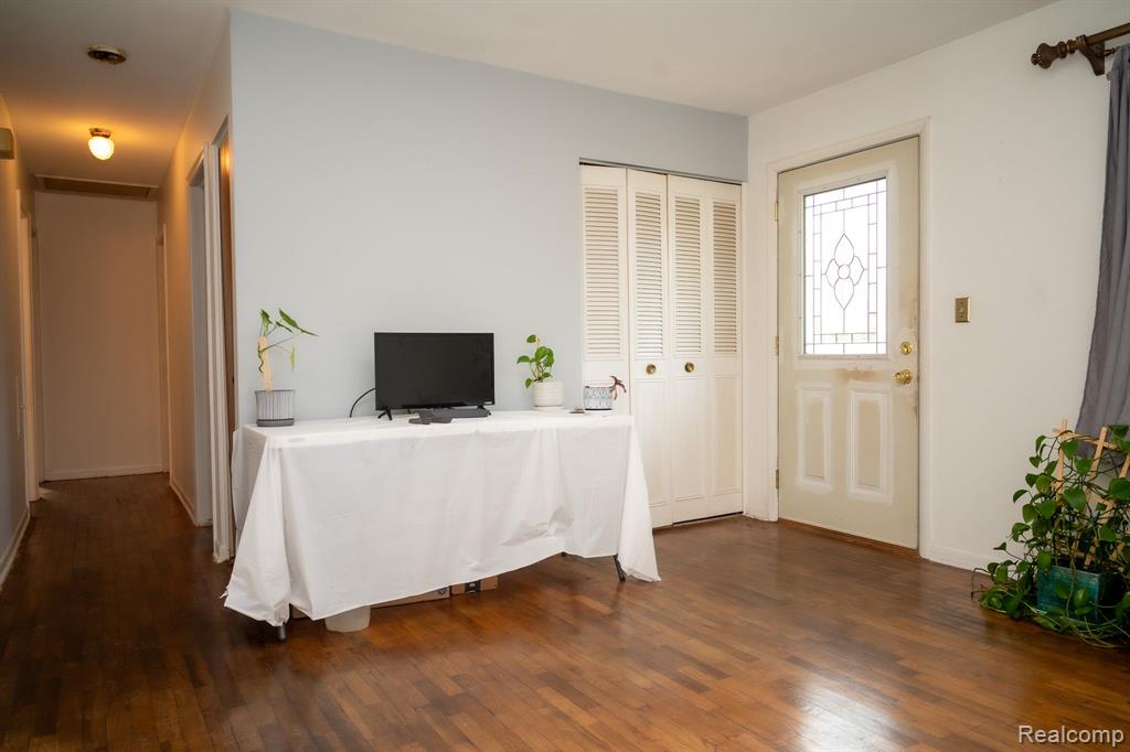4480 TILLIE Drive, Flint, MI 48504 — Photo 12