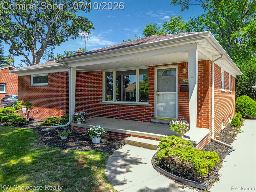 9370 Gillman Street, Livonia, MI 48150 — Photo 14