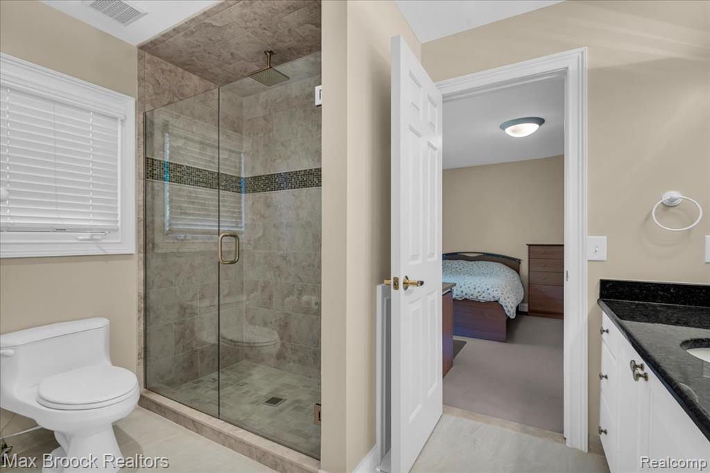 6324 Wildwood Lane, West Bloomfield, MI 48324 — Photo 34