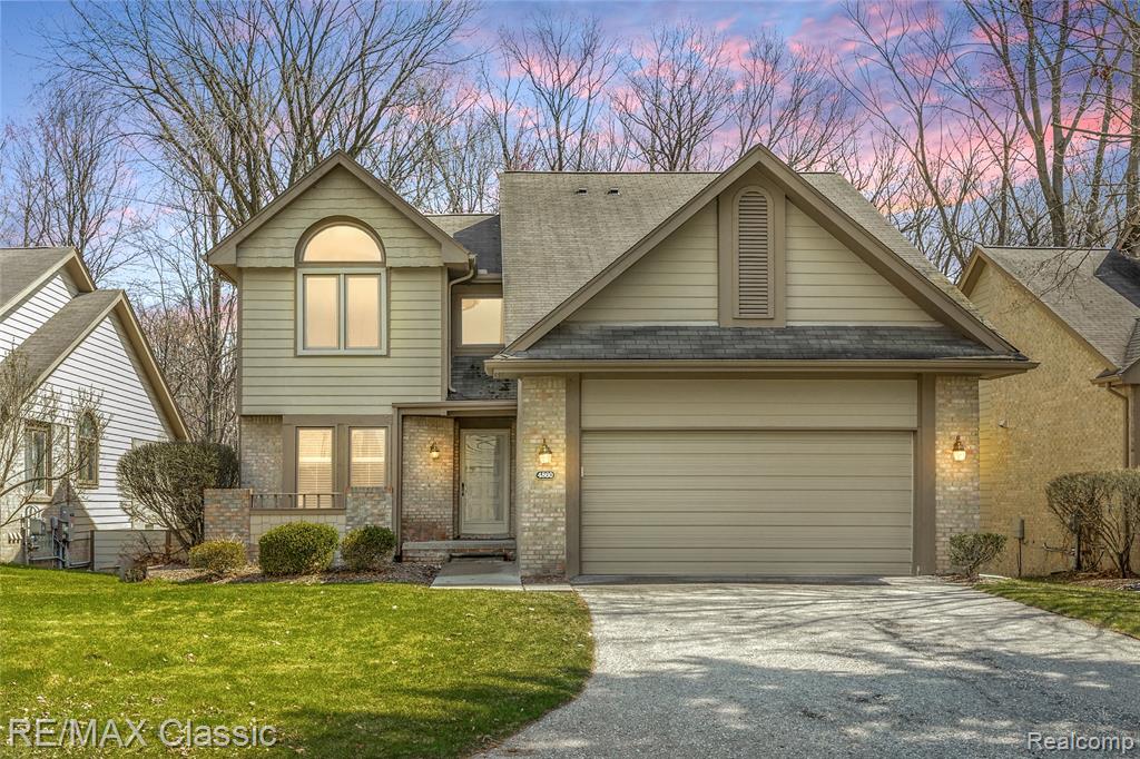 4860 Pelican Way, West Bloomfield, MI 48323 — front exterior