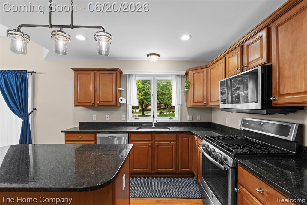 41278 Scarborough Lane, Novi, MI — Photo 22