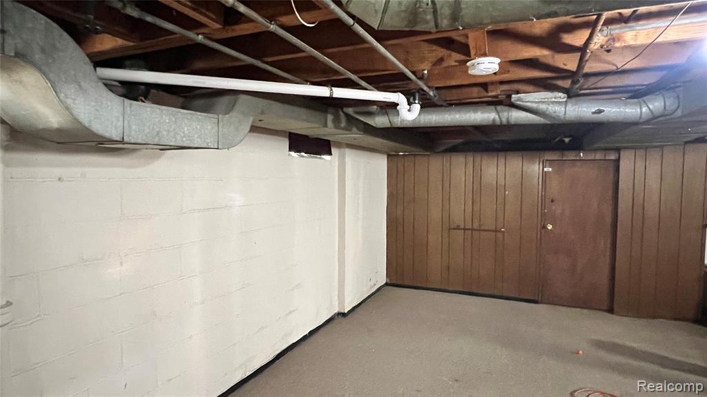 10185 Beaconsfield Street, Detroit, MI 48224 — Photo 18