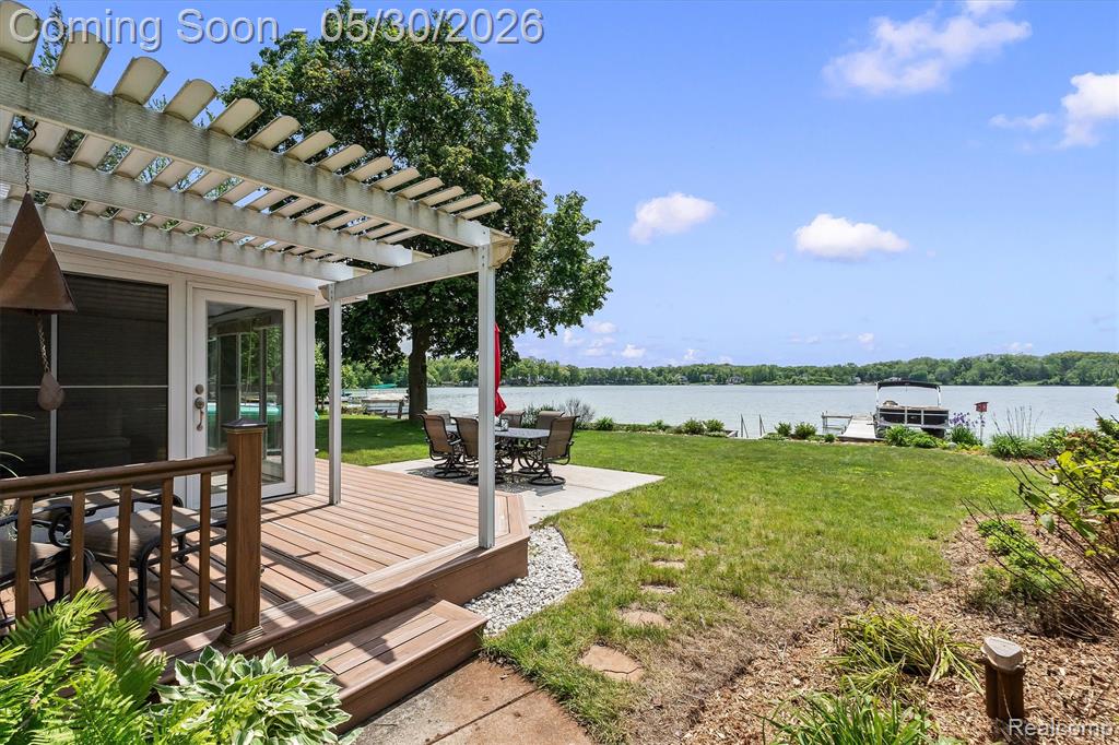 11061 Beryl Drive, White Lake, MI — Photo 42
