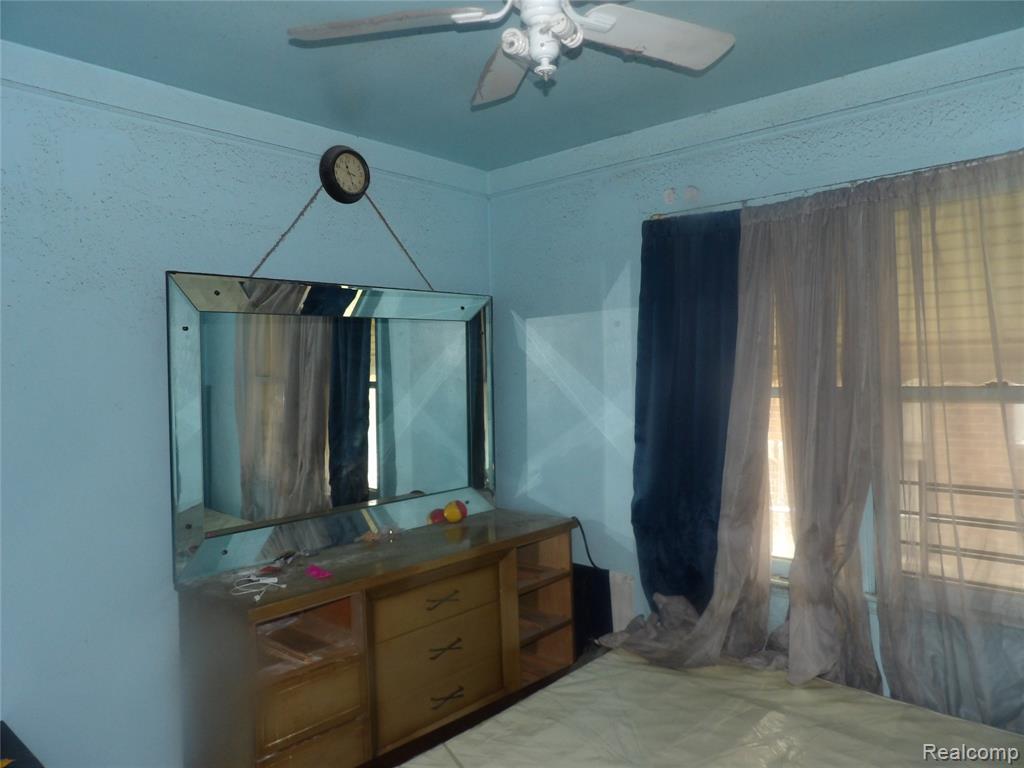 10945 Peerless Street, Detroit, MI 48224 — Photo 4