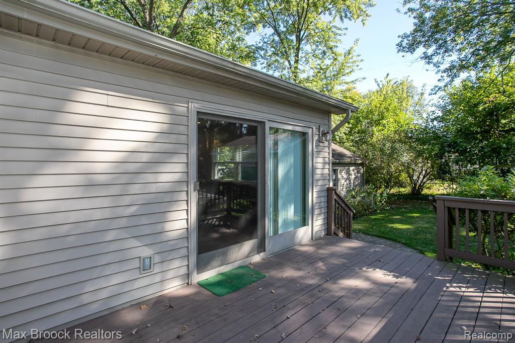 10445 Lincoln Drive, Huntington Woods, MI — Photo 41