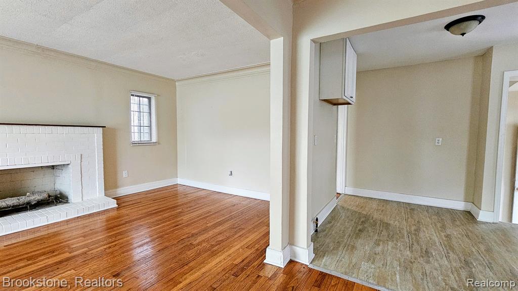 5790 LAKEPOINTE Street, Detroit, MI 48224 — Photo 2