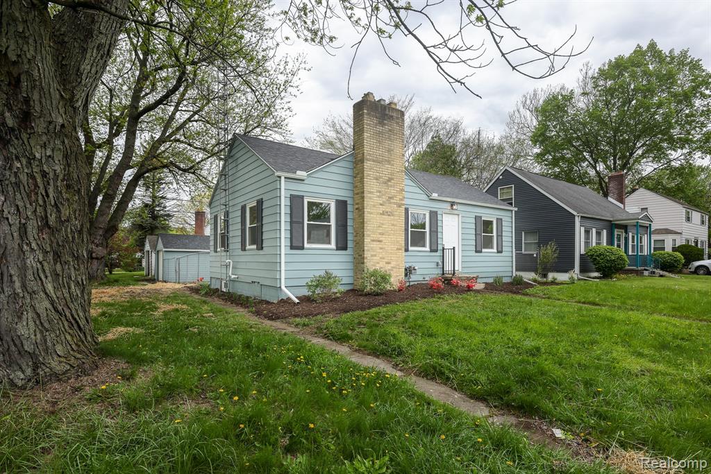 3301 Gratiot Avenue, Flint, MI 48503 — Photo 3