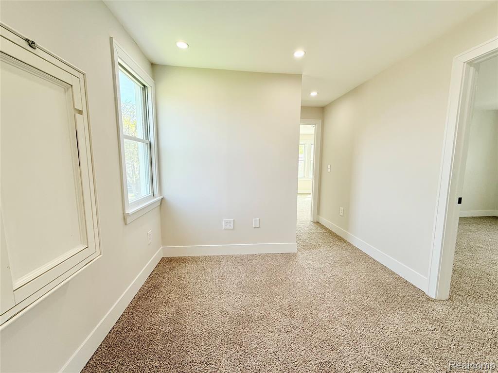 23027 Tuscany Avenue, Eastpointe, MI 48021 — Photo 20