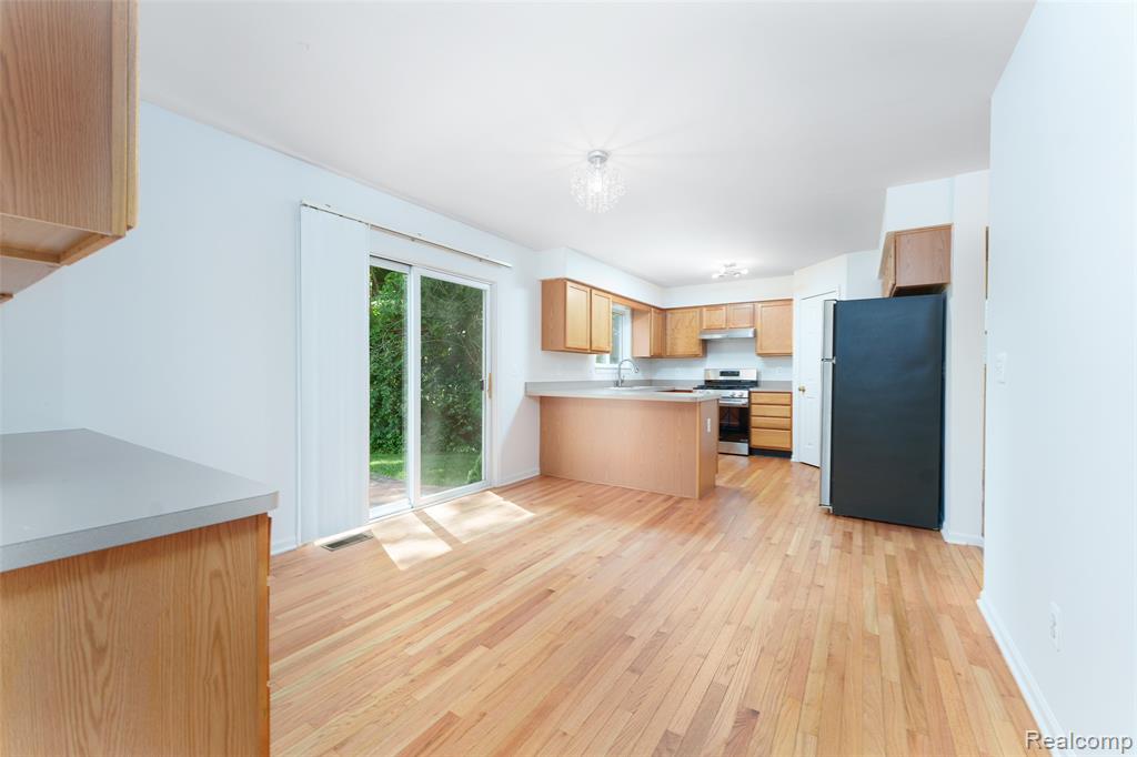 3172 Birchwood Court, Ann Arbor, MI 48105 — Photo 18