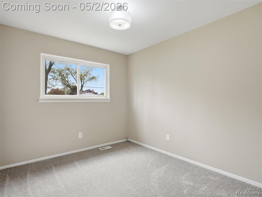 8618 Alwardt Drive, Sterling Heights, MI 48313 — Photo 18