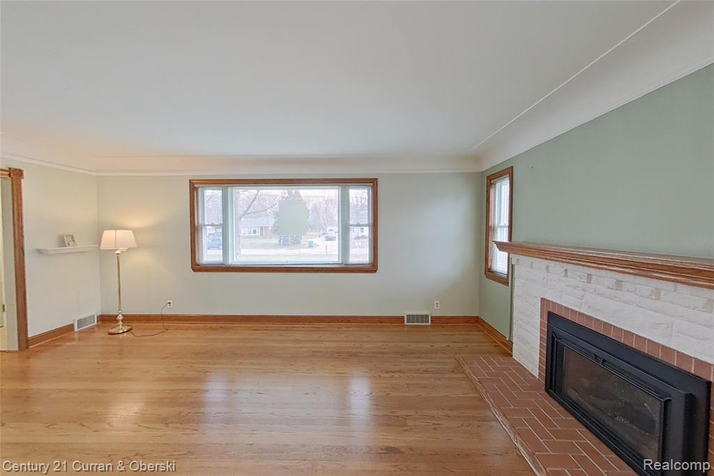 688 New Hampshire Avenue, Marysville, MI 48040 — Photo 15