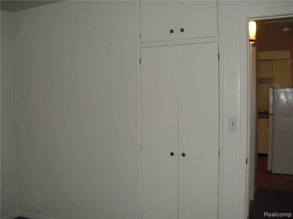 769 St. Clair, Grosse Pointe, MI 48230 — Photo 9