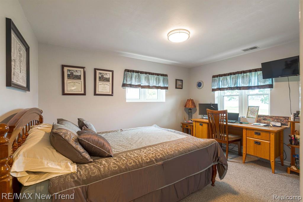 6768 HATCHERY Road, Waterford, MI 48327 — Photo 51