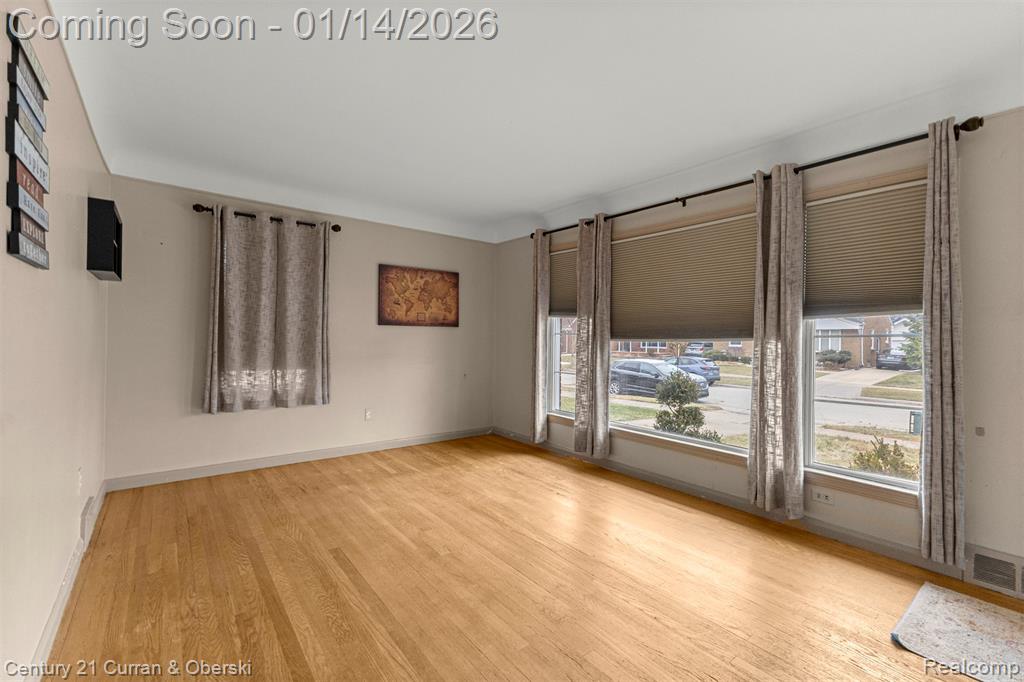 6552 Norwood Avenue, Allen Park, MI 48101 — Photo 2