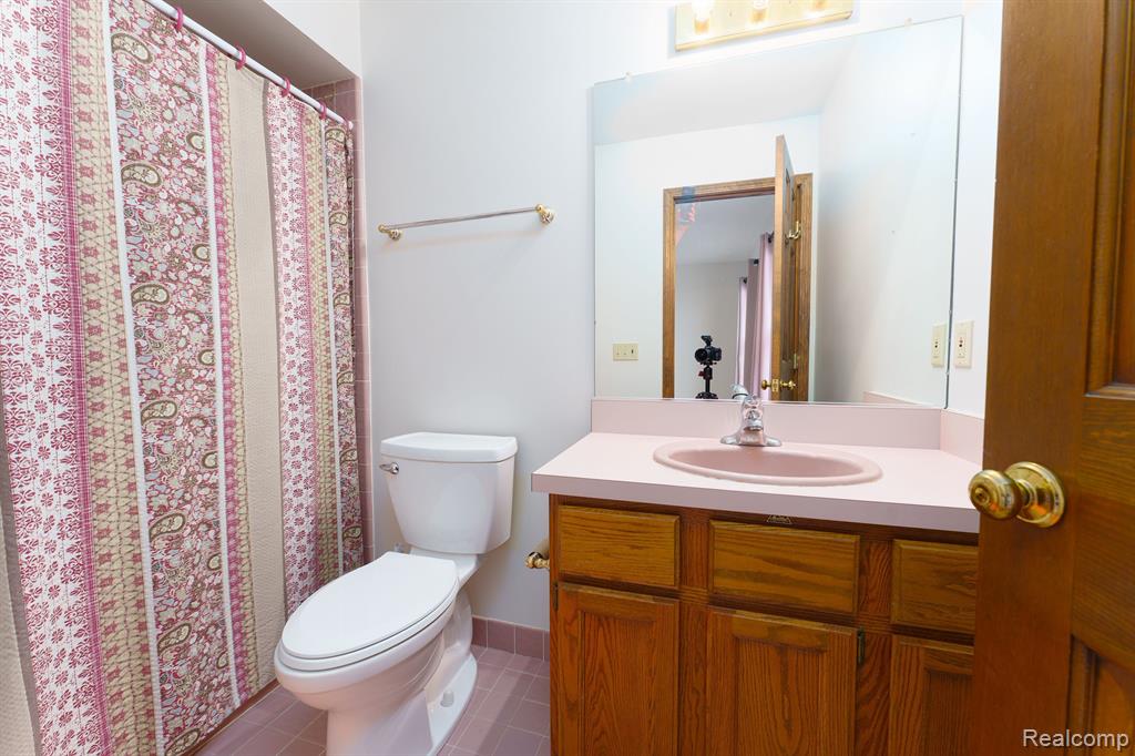 4584 GOLF VIEW Drive, Brighton, MI 48116 — Photo 12