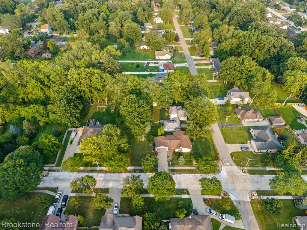 5315 Plymouth Street, Sterling Heights, MI 48310 — Photo 41