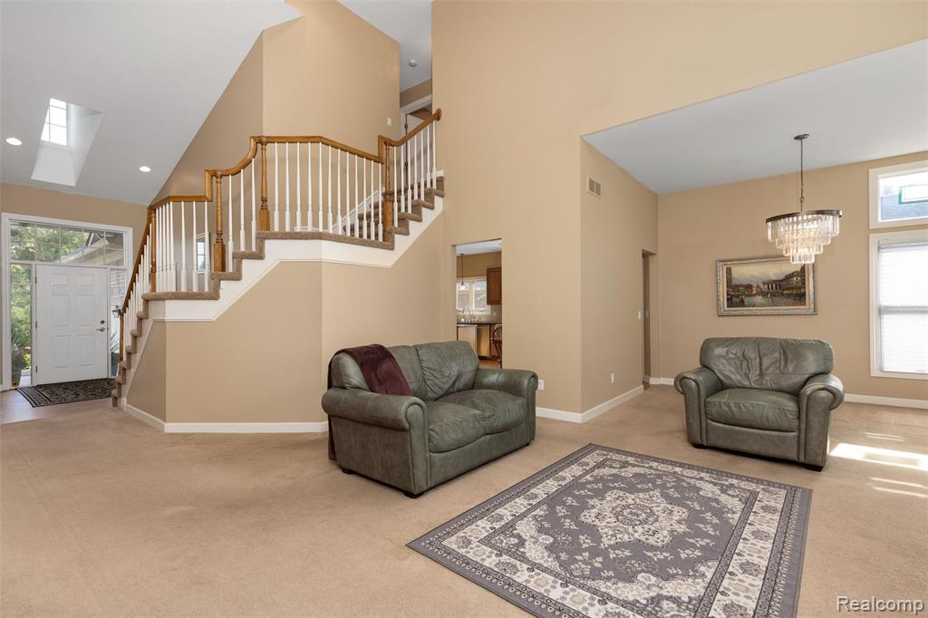 4687 Oakhurst Ridge Road, Clarkston, MI 48348 — Photo 13