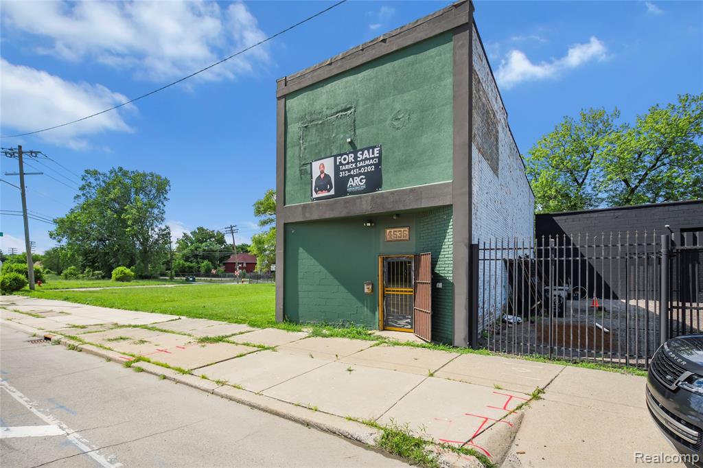 4536 Michigan Avenue, Detroit, MI 48210 — Photo 2