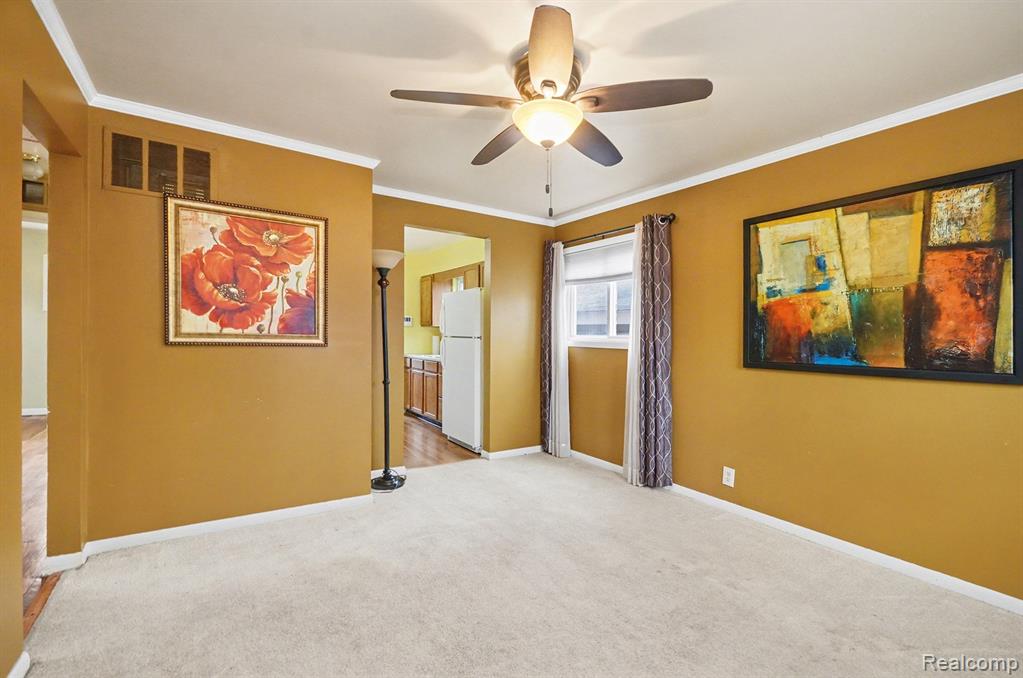 74 E Colgate Avenue, Pontiac, MI 48340 — Photo 4