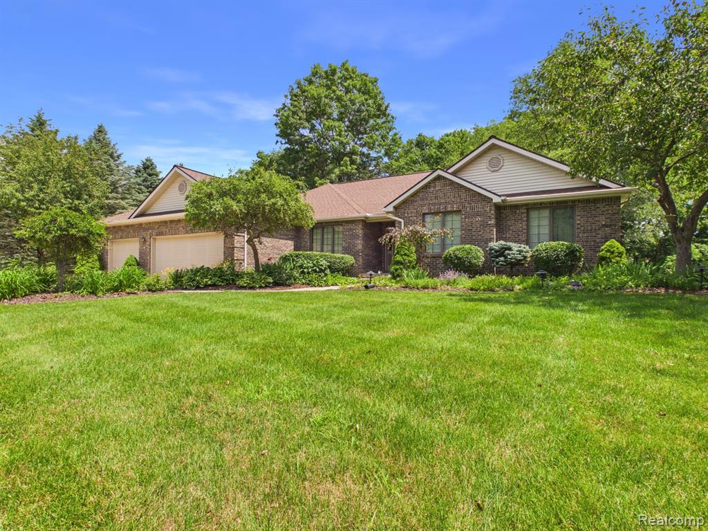 4133 Creeks Edge Drive, Metamora, MI 48455 — Photo 3