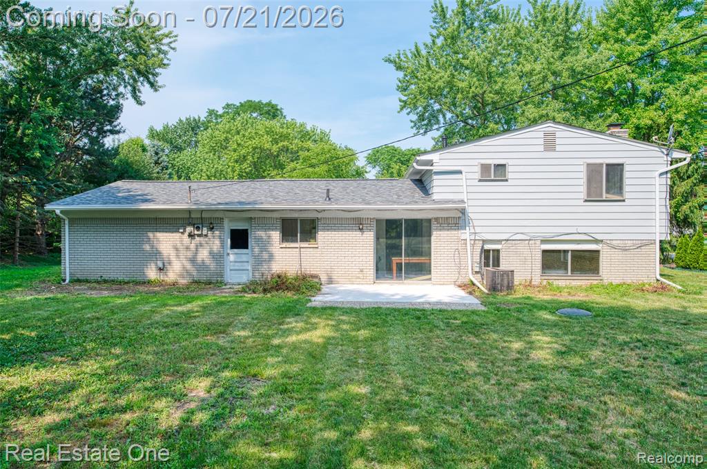 4069 Village Square, Brighton, MI 48114 — Photo 28