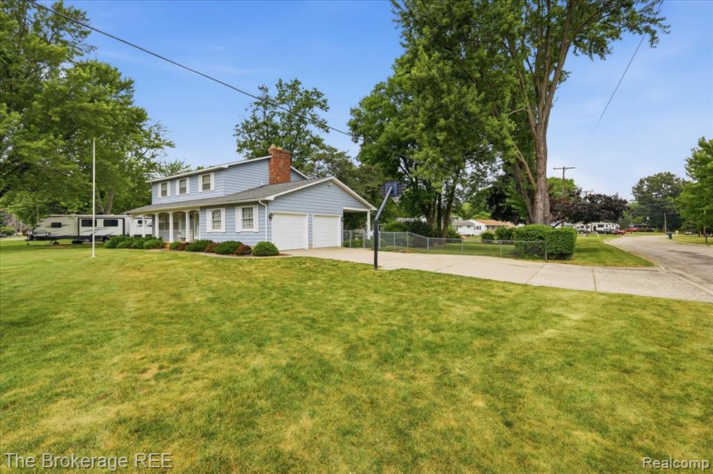 4375 Esta Drive, Flint, MI 48506 — Photo 7